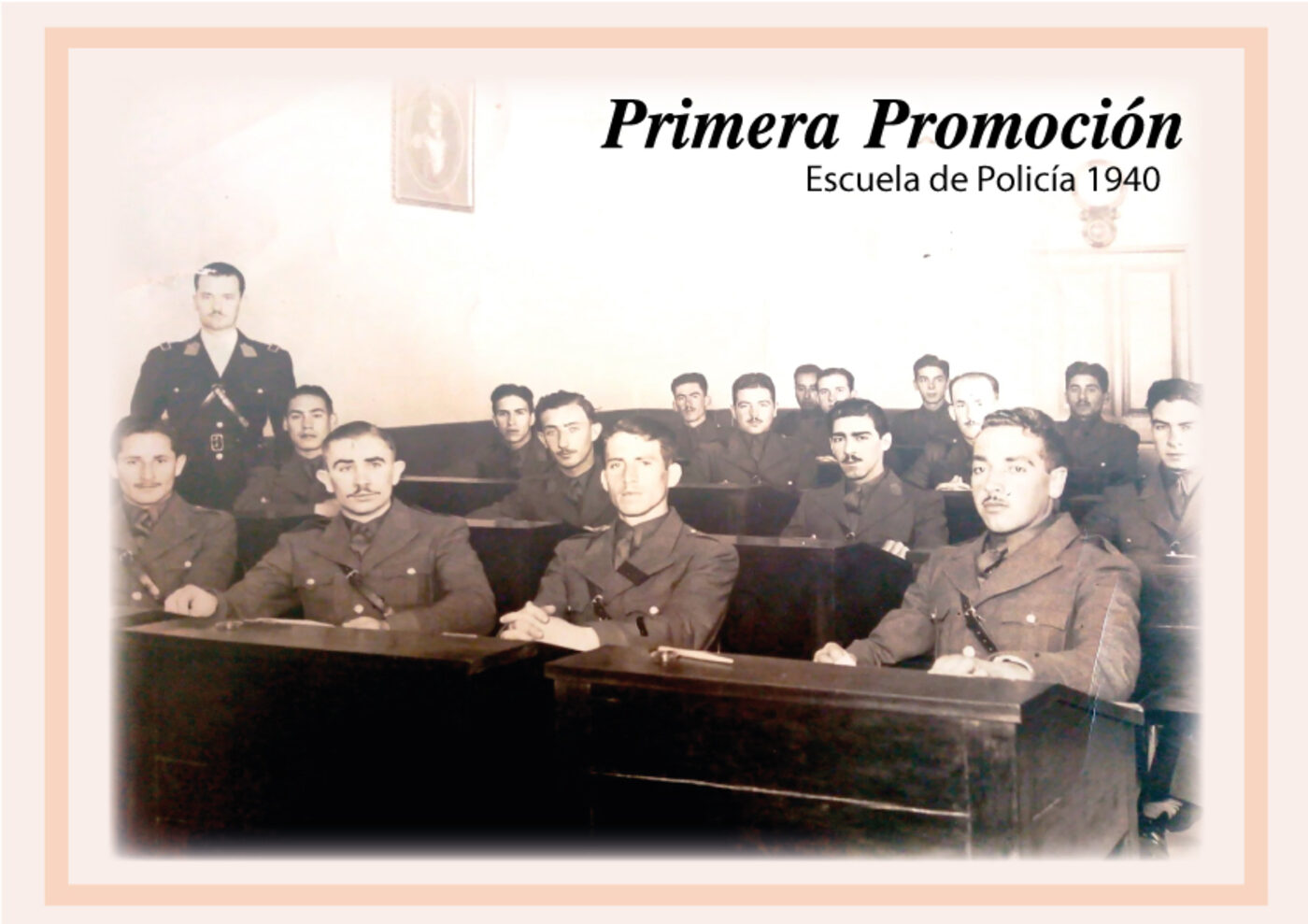Primera promoción de la Escuela de Cadetes