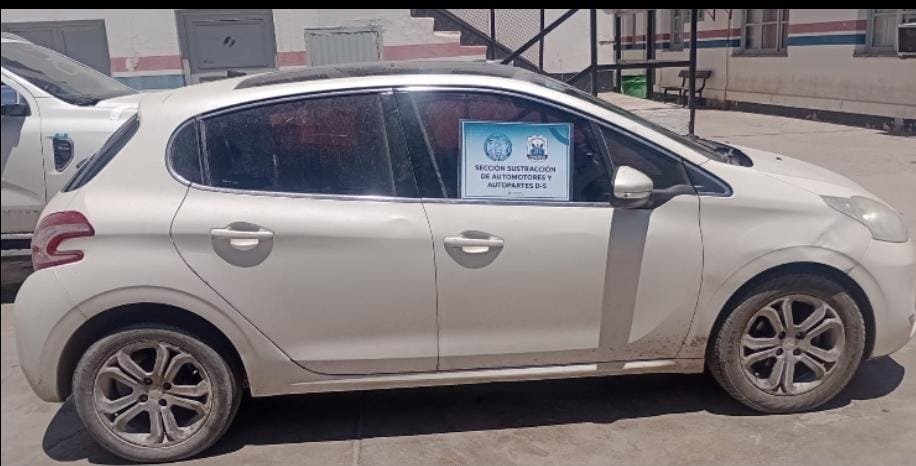 Recuperan vehículo robado en Córdoba