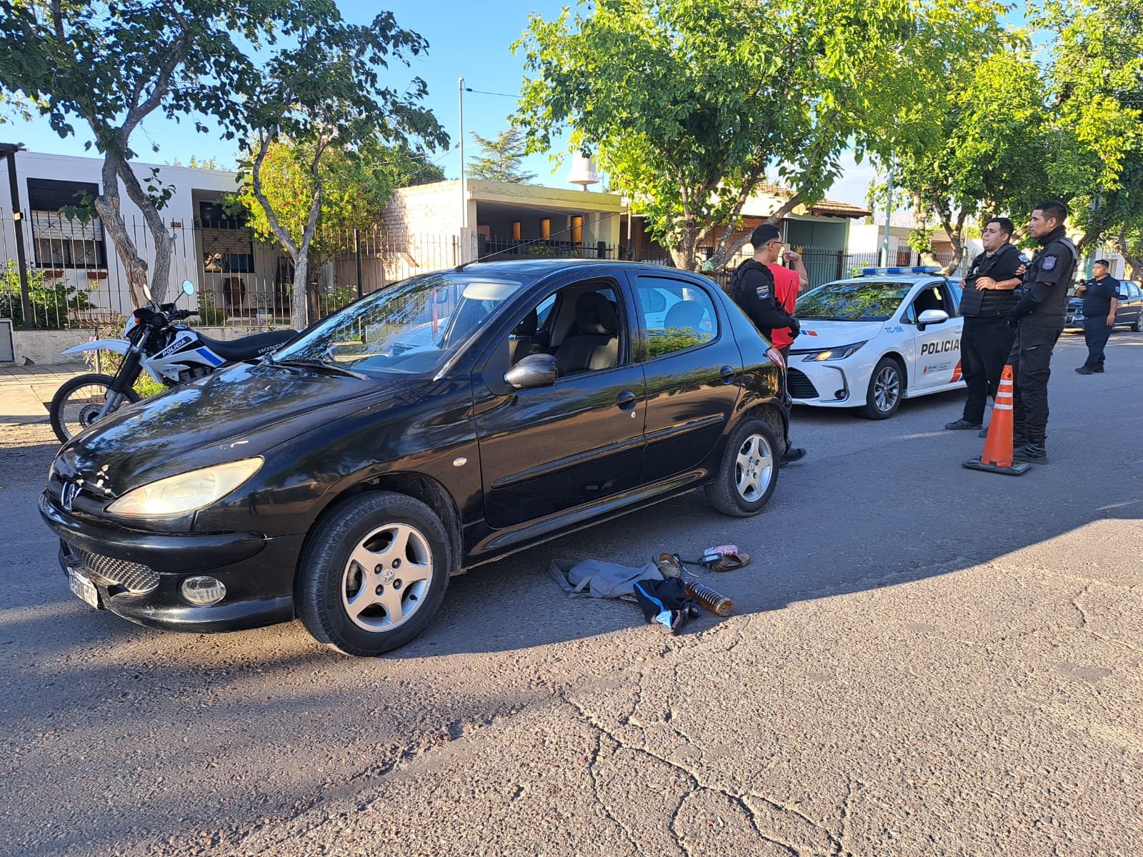 Aprehensión y secuestro de un automóvil en el Barrio CGT