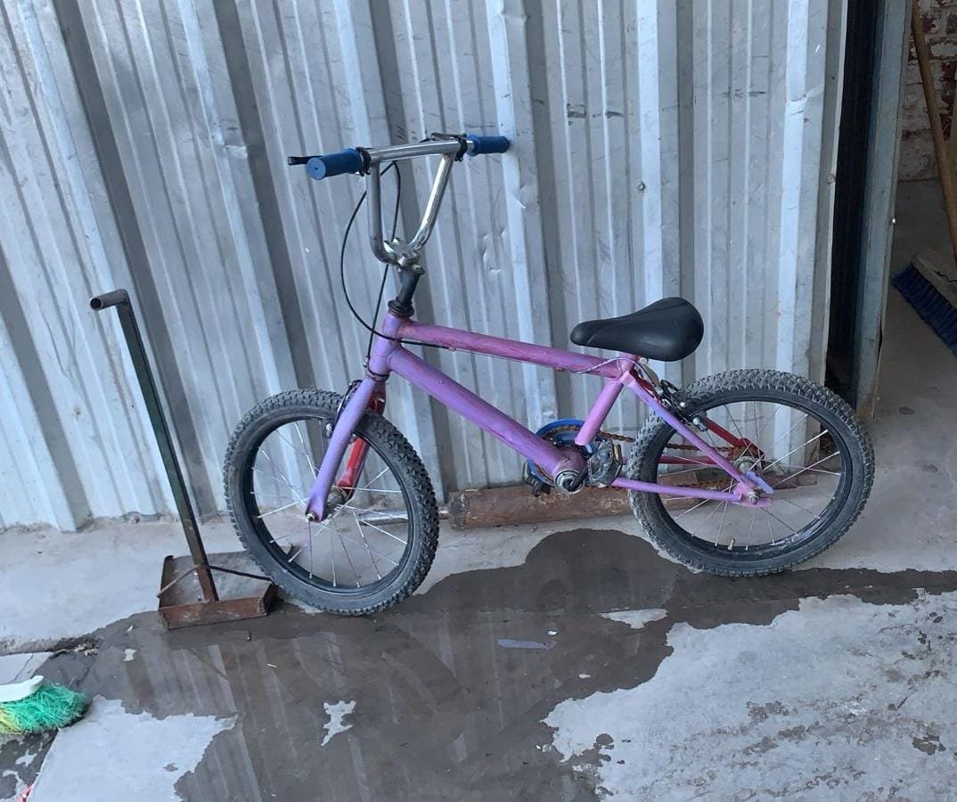 Intentó robarle la bicicleta a una niña y quedó detenido
