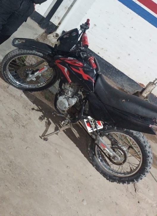 Recuperan una motocicleta en el barrio Teresa de Calcuta