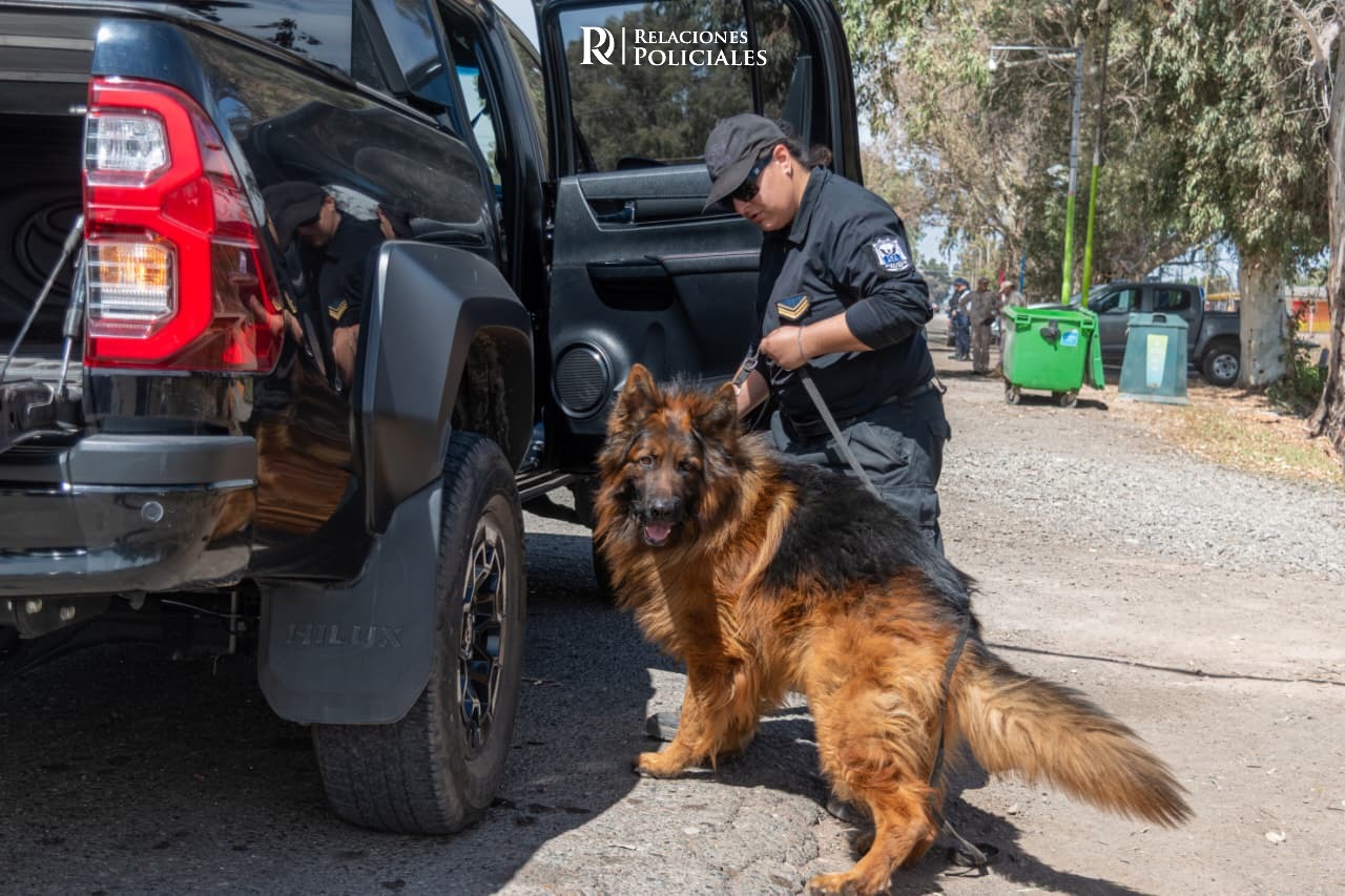 Seguridad Interprovincial La policía de San Juan y Mendoza deplegaron un operativo control en Jacolí