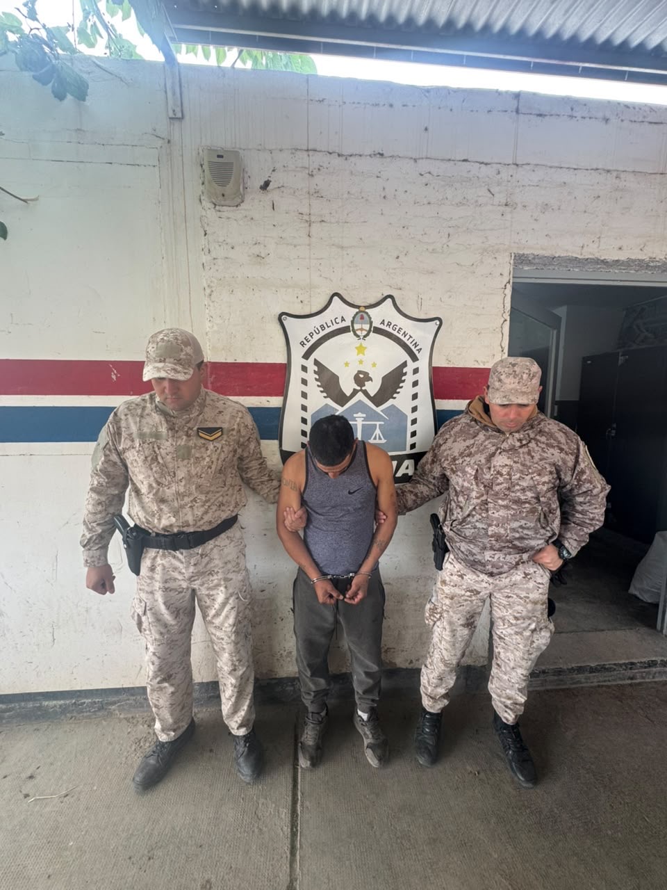 Detuvieron a dos hombres con pedidos de captura vigentes