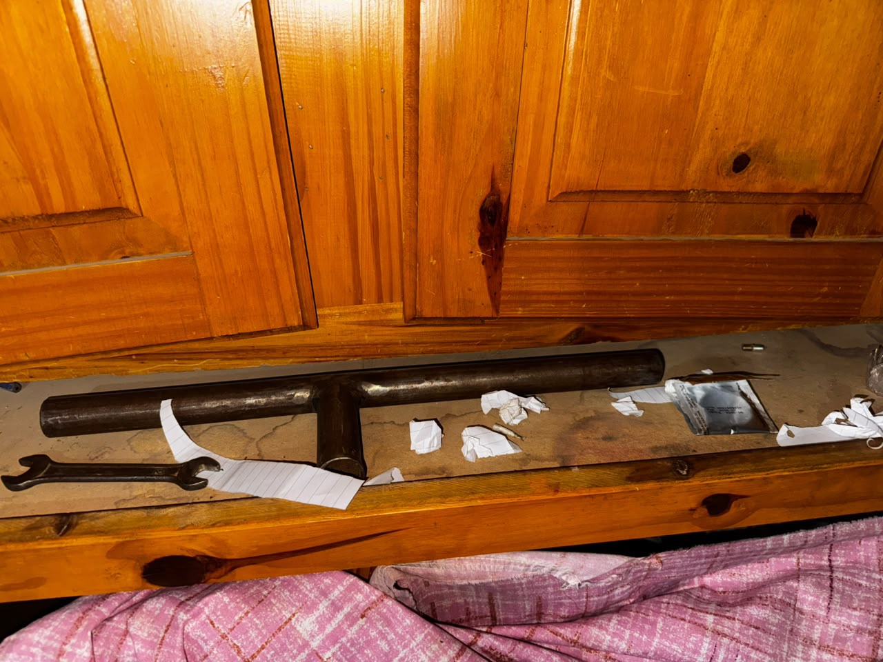 Rivadavia: hallaron una tumbera y municiones durante un allanamiento y detuvieron a un joven